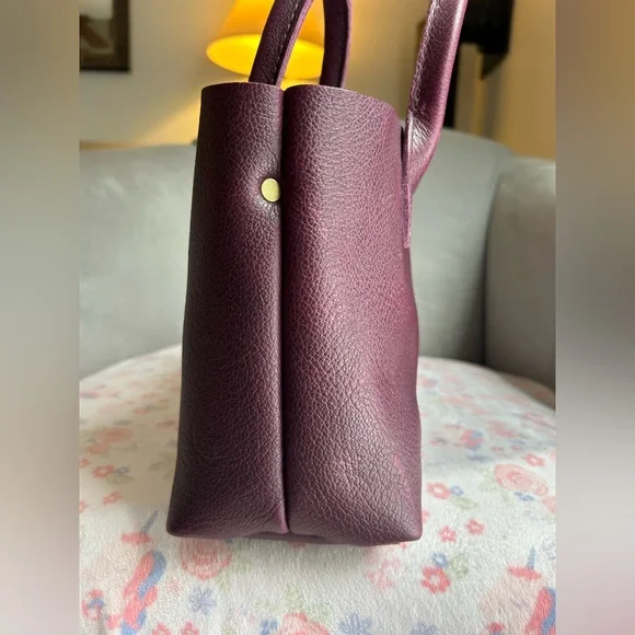 Portland Leather Large Raindrop in Plum - Picture 4 of 7